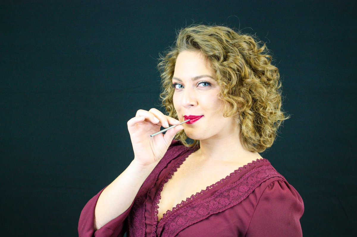 VoiceStraw's tweet image. Like any muscle, your vocal cords need exercise too.  While staying indoors use @voicestraw to keep your voice in shape!  
#singing #singers #strawphonation #vocals #vocalist #StayHealthy