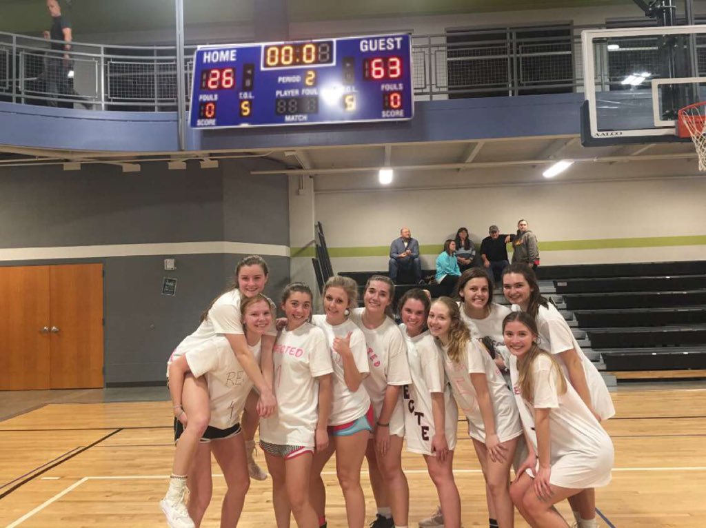grace_winegar's tweet photo. Thank you Helias for the lifelong friends and for the memory’s made along the way💙 #Classof2020 https://t.co/BCWfik32ja