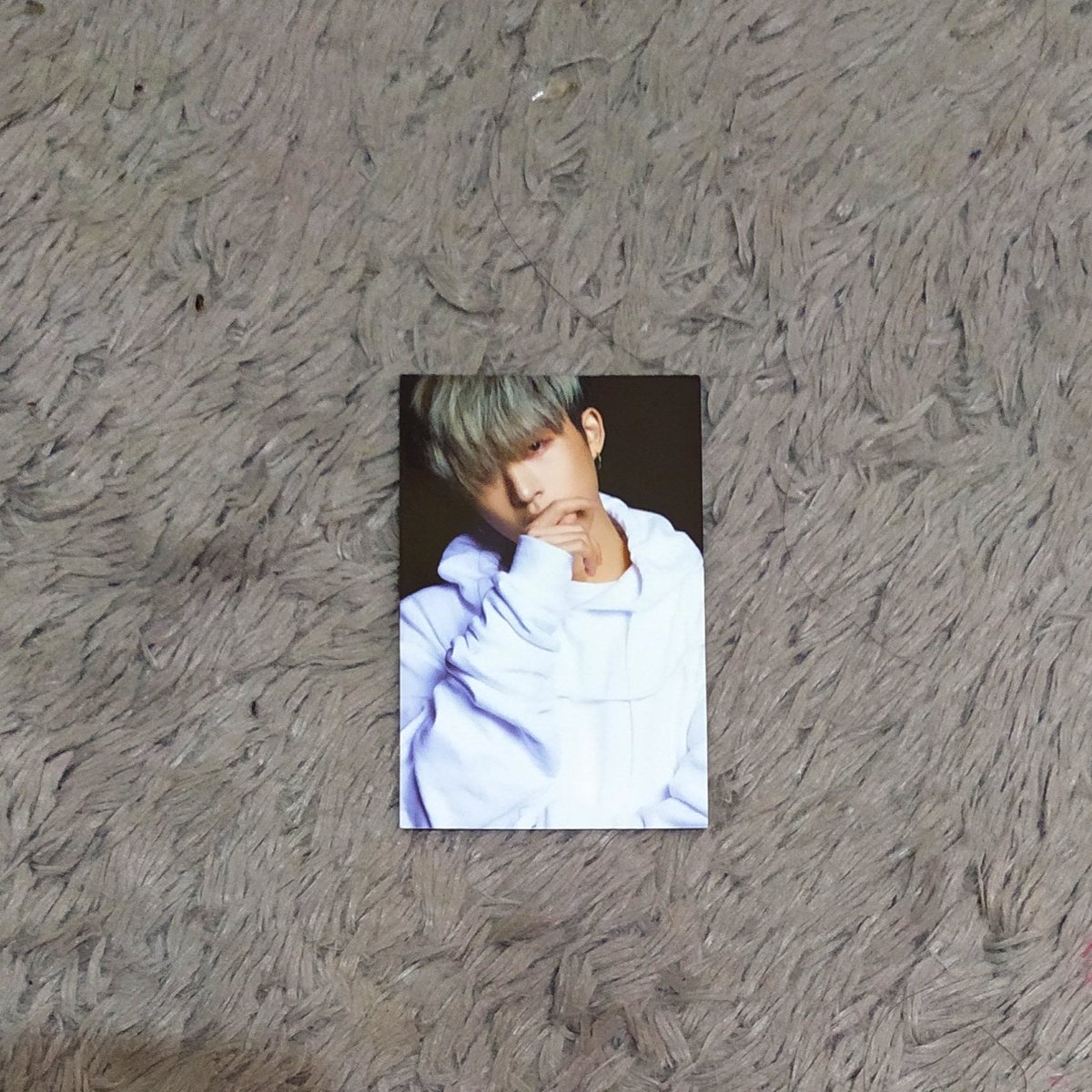jazzysnowy's tweet photo. NEW KIDS BEGIN BOLD VER.
1. BUNDLE SET (DAPET PC HANBIN & JUNE) - 270K
2. FULLSET HANBIN/JUNE (PILIH SALAH SATU) - 200K
3. HANBIN/JUNE PHOTOCARD ONLY - 100K/PCS
#WTS #WTSiKON #AlbumiKON #WTSAlbumiKON #iKON #iKONAlbum #HanbinPhotocard #JunePhotocard #JualAlbumiKON #AlbumKpop https://t.co/Cf8JHgsCpl