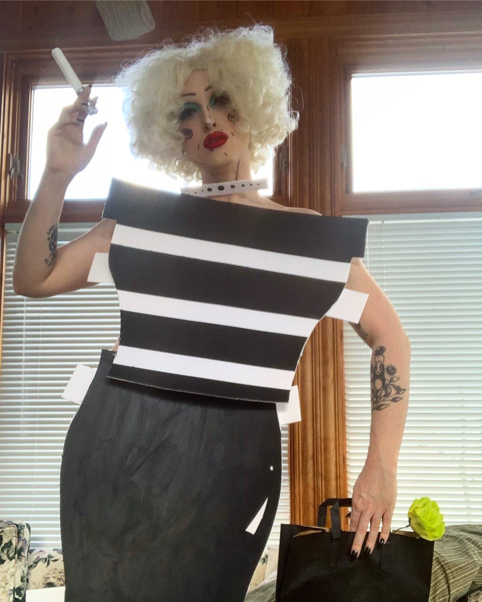 PriscillaNurDad's tweet photo. Did quarantine drag race on Insta , the first challenge was a paper challenge so i did a paper doll 💕 #dragqueen #dragperformer #transdrag #transwoman #transdragqueen #lgbtq https://t.co/WDrK6CfraE