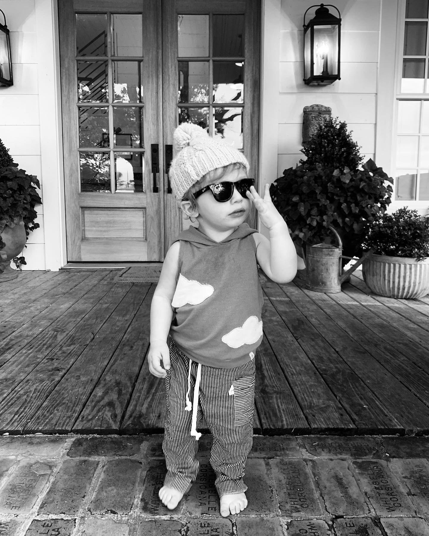 Joanna Gaines on Twitter: "The sky's the limit. (Photo and wardrobe credit:  Ella Gaines😉) https://t.co/Rh2MJR1DQD" / Twitter