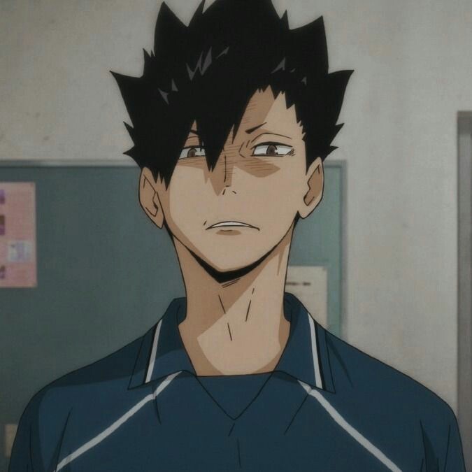 < kuroo tetsurou >- will let u play wit his hair- cuddles 24/7- walk wit u to school- loves holding hands- a big softie for u