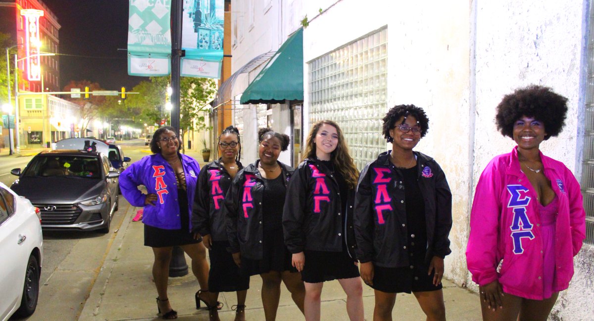 vstategammas's tweet image. Fénix Espumosas. Here to change the game. 💕💜🐾
@faithariana_ ☸️
Twitterless Deuce 2️⃣
@hadassah_lewis ⛓💗
@_Kae_be ⚓️
#vstategammas #epsilonline #thetazetamade #slg30 #slg1990 #womenofdistinction #babypanthers #distinct #welcometotheyard
