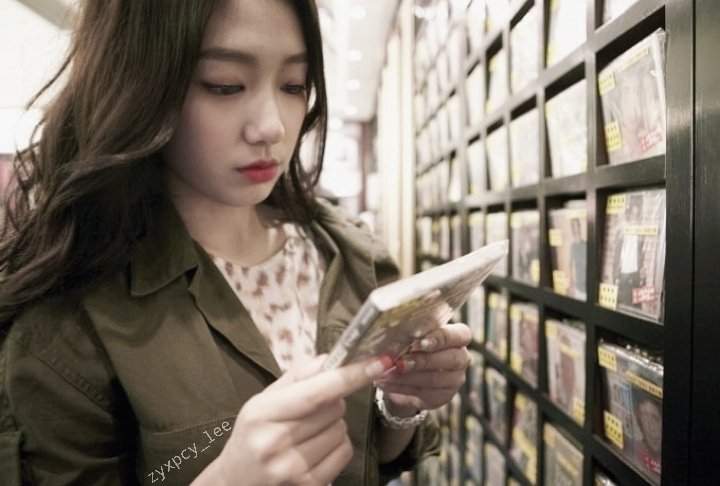 zyxpcy_lee's tweet photo. Park Shin Hye photos which were taken almost a decade ago 💗 https://t.co/z0ltswFTmh