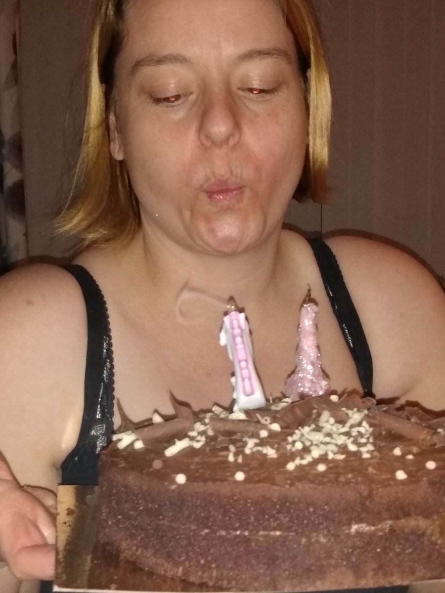 Today was my birthday I don't post on here about me but want to share that I had been unwell physically and was in hospital recently. I can't thank the <a href="/NhsBedford/">Bedford NHS</a> nurses and staff for the care and compassion I was given. I am  greatful to be on mend this wasn't covid.<a href="/NHS_ELFT/">East London NHS Foundation Trust (ELFT)</a>