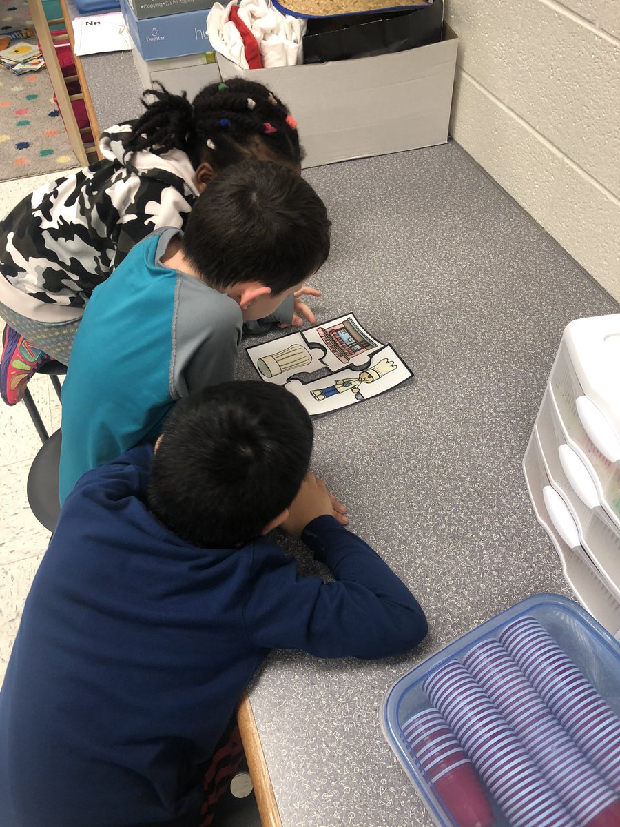 Mrs. McCauley tweet media