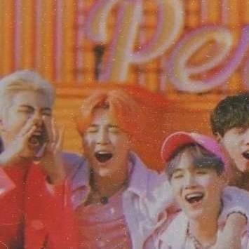 kookiebunni_'s tweet photo. one year with boy with luv 🎉💜
#oneyearwithboywithluv #BTS @BTS_twt https://t.co/dqKxd61ZhF