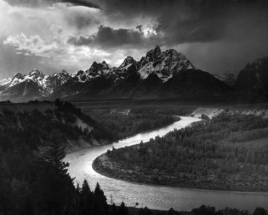 AnneMortier1's tweet photo. Into the wild...

Sebastiao Salgado - Brooks Range, Alaska
Ansel Adams - Snake River, Grand Teton National Park, Wyoming https://t.co/5wWQ36WivB