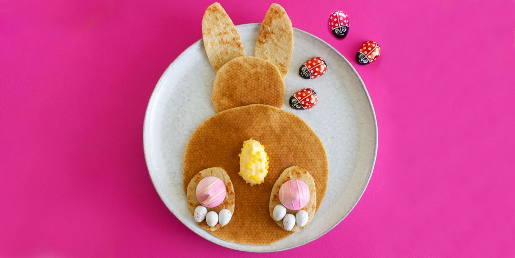 flowerandwhite's tweet photo. 🐰🐣Have a safe and happy Easter everyone!🐣🐰

#FlowerAndWhite #happyeaster #KeepSafeAndBake https://t.co/2sd2iotMoZ