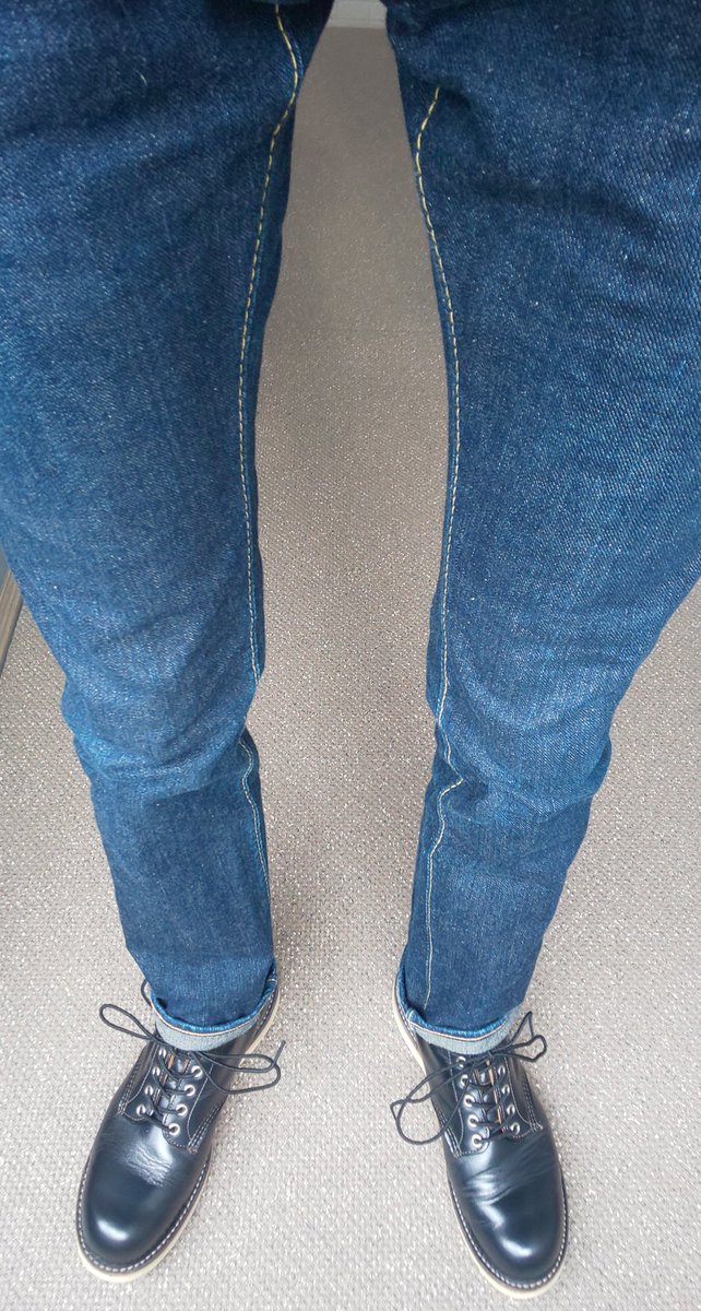 two79136462's tweet photo. 雨が降る前に散歩。

#purebluejapan XX-011
#REDWING 9870 https://t.co/4MmIFPtX98