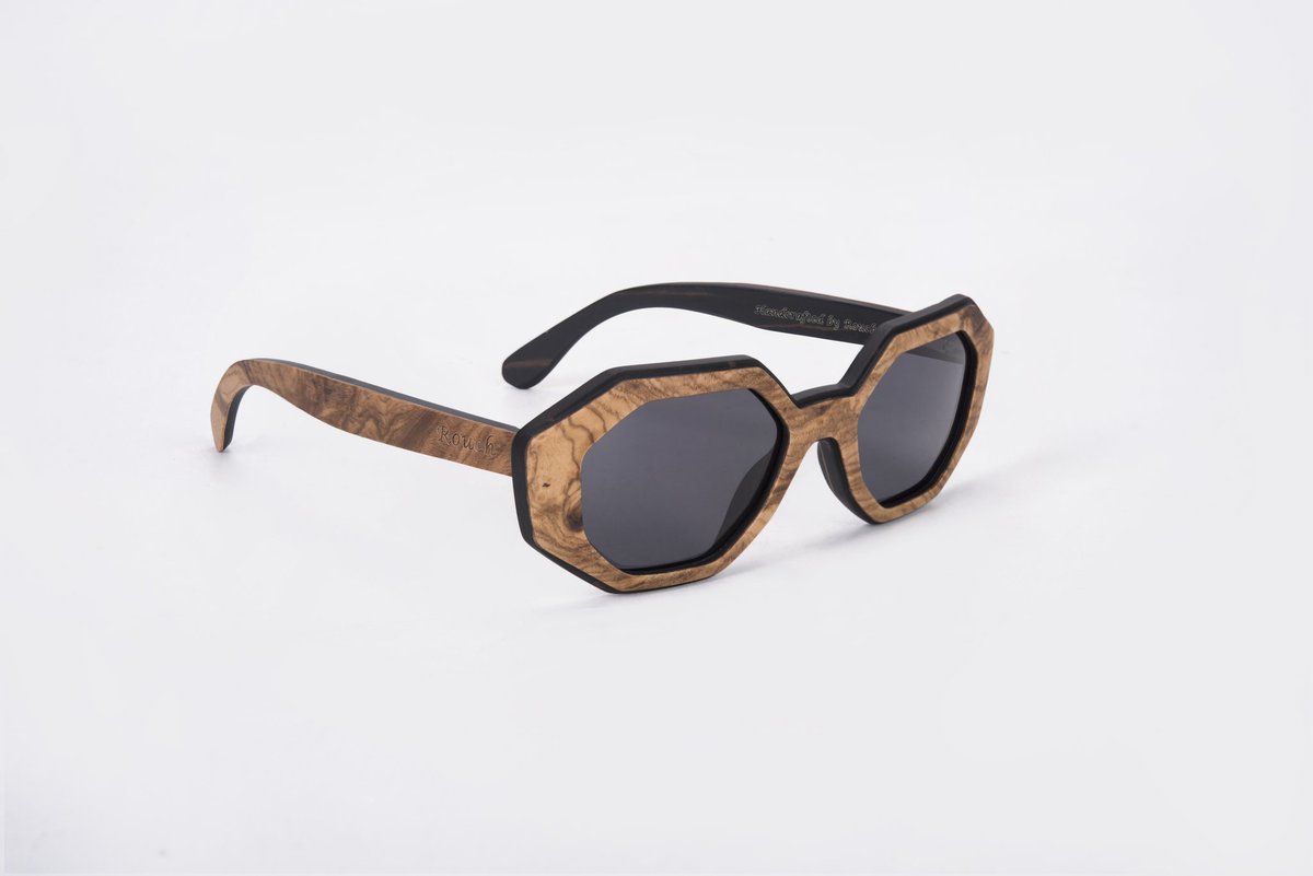 rouchcollection's tweet photo. "LOOK for the GIRL with the SUN in her EYES "
#woodensunglasses #styleinspiration #luxurylifestyle #vacation #Rouchcollections https://t.co/h8vOrZJucu