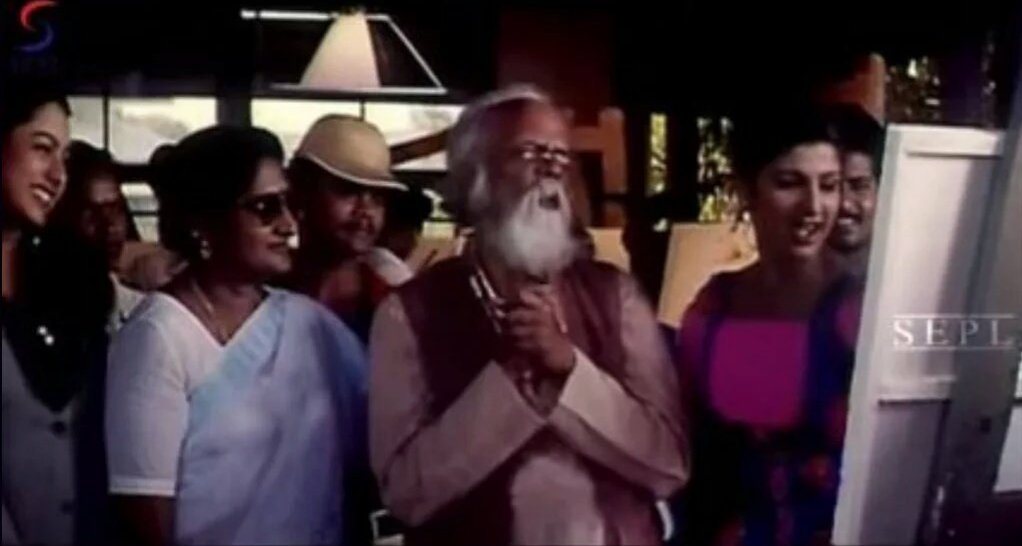 Mr_Googul's tweet photo. @SettuOfficial @kandaknd Annan aadhi ezhuthiruka tweet onnum onnum auto pinnadiye ezthalam range la iruke https://t.co/Y8vIpUL5jP