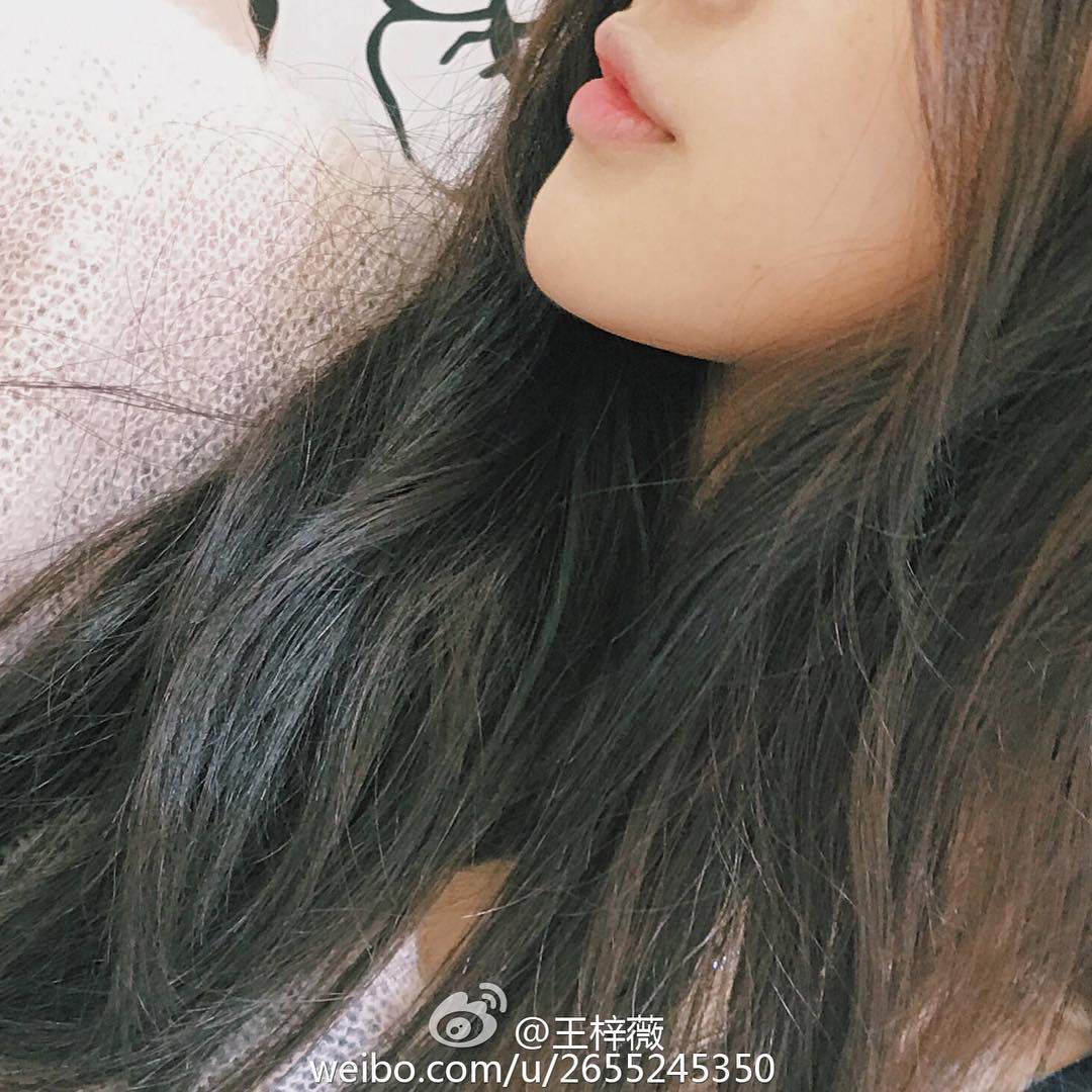 wangziweiPH's tweet photo. 王梓薇 Weibo Update
Late Upload

Why so beautiful ZiWei?💕
#王梓薇 #WangZiWei #WangZiWeiPH https://t.co/nuWsELJVCM