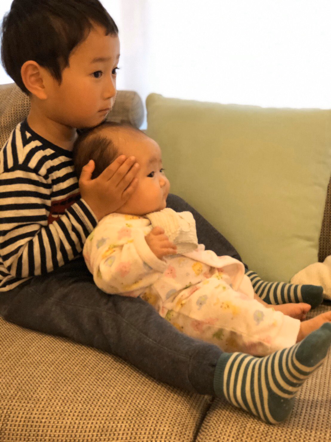 神吉徹二 複数社で人事 女性が赤ちゃんにおっぱいをあげる時は 3つの観点で最高 と思うらしい 妻曰く 1 かぶりつく姿がたまらなく可愛いと思う 貢献欲求やオキシトシン観点 2 どれだけ食べても太らずむしろ痩せる 食欲の観点 3 おっぱいが張り