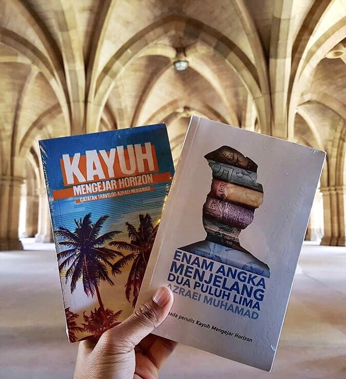 azraeimuhamad's tweet photo. Aku nak bantu menyelesaikan masalah kebosanan #StayPutStaySafe para pelajar di kampus. Diskaun potong royalti, potong komisyen aku bagi.
DM/Whatsapp kalau anda kebosanan dan nak baca buku-buku ini. https://t.co/dmmZsiEDpH