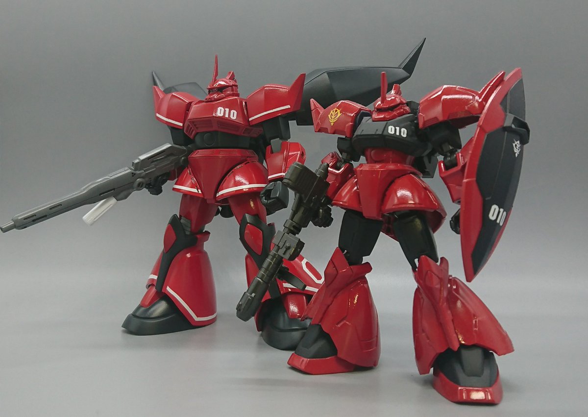 しもん Na Twitteri 設定資料集には基本の大河原画稿やラフ画も載っていましたが テスタロッサは ジョニー ライデン専用ゲルググとは結構カラーパターンが違いますね というかゲルググキャノンのカラーパターンですね ユーマ機とジャコビアス機も出るみたいですね