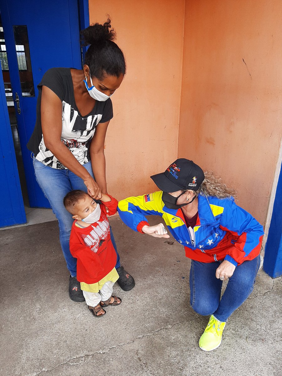 .<a href="/NicolasMaduro/">Nicolás Maduro</a> y <a href="/FreddyBernal/">Freddy Bernal</a> en Táchira continuamos cumpliendo sus instrucciónes de brindár a los venezolanos que regresan a la patria 🇻🇪 la protección contra #coronavirus para que niños como Alan puedan llegar a su hogar #HermandadEnVaguardia @psuvaristobulo <a href="/Yepfri_Arguello/">Yepfri Arguello</a>
