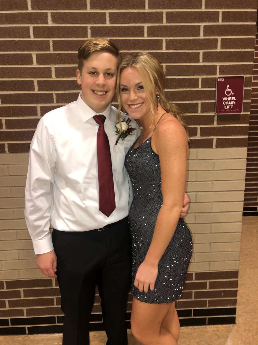 KyraMenke's tweet photo. happy birthday to ma dood devante🎈don’t get too rowdy w those video games today now that ur legal😳🔞 https://t.co/lWbHOC5Qvz