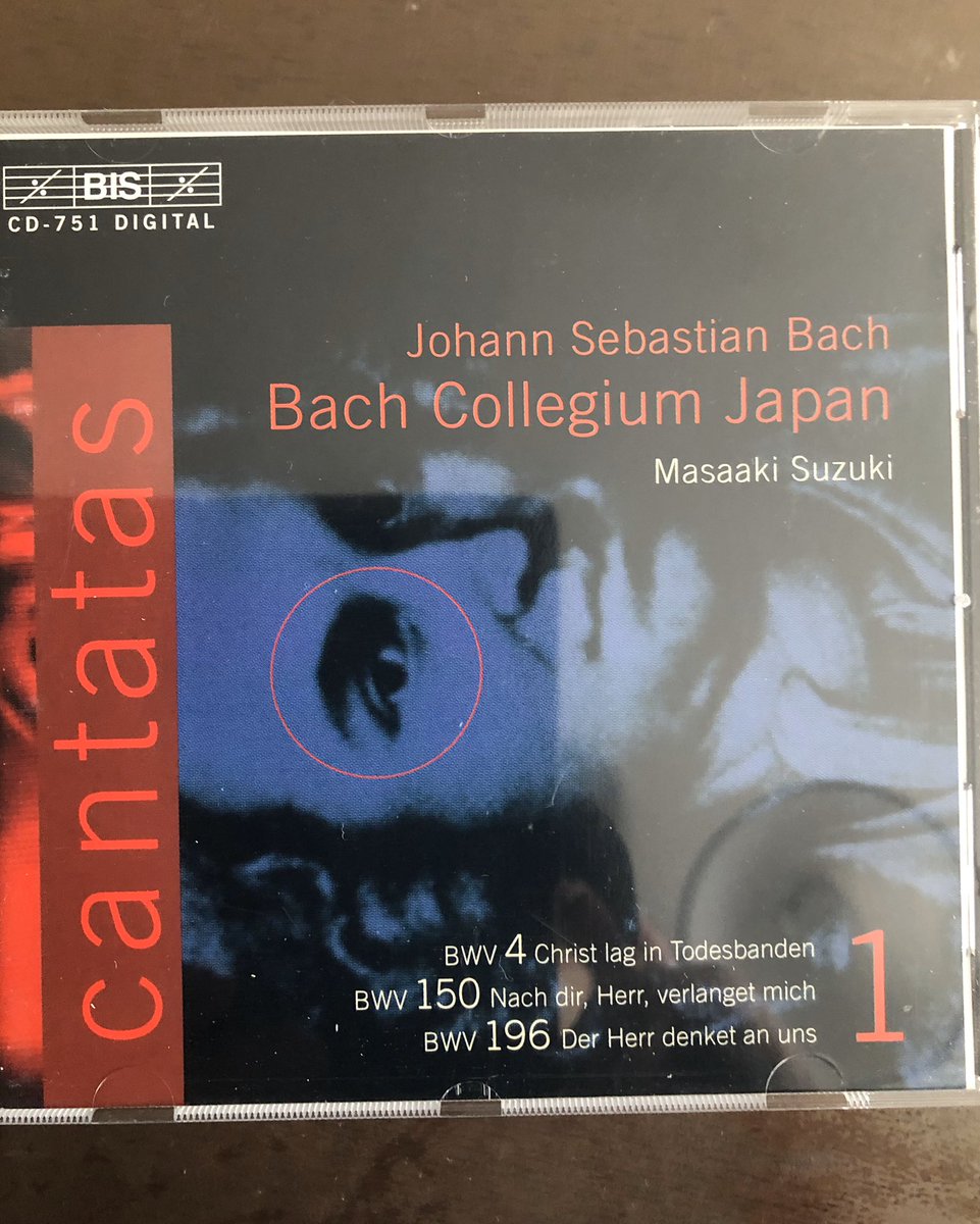 bach1670's tweet photo. 今日は復活祭第1日、バッハのカンタータ4番「キリストは死の縄目につながれたり」をBCJ盤で聴く。この曲は大好きなカンタータの一つで、特に冒頭のシンフォニア、BACHを意味する僅か14小節の短い曲だが、悲壮感ある印象的な曲。
そして大学の合唱団で初めての曲、合唱を愛でるようになった大切な曲🎵 https://t.co/PyGk2YkCLM