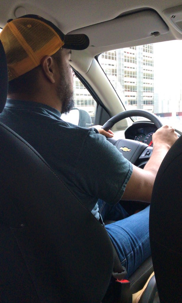 porlasnudesvivo's tweet photo. Duda, soy el único que ha tenido sexo oral con los chacales del uber... P.S. es delicioso JAJA
#ubermty #chacales https://t.co/0OrGyTpAYh