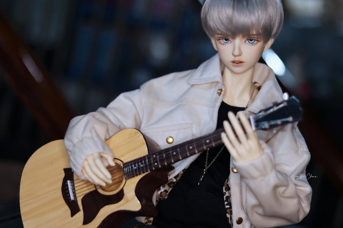 akhichan's tweet photo. Sky and his first guitar 💖✨
#abjd #bjd #balljointeddoll #balljointeddolls #winterrainstudio #winterraindoll #dollstagram #dolls #겨울비스튜디오 https://t.co/mBpXmbj4HZ