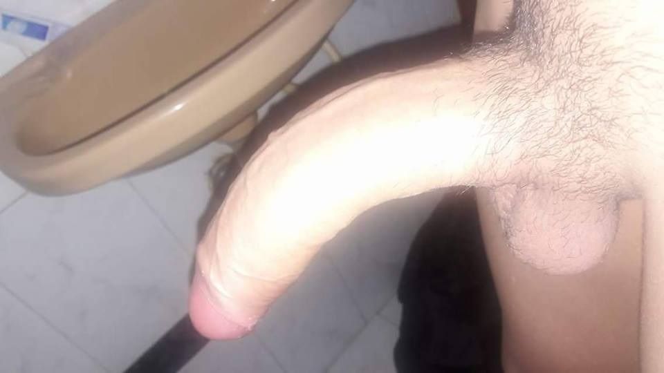 alejandro_pino5's tweet photo. @lasirena69_ Y si te meto la mia https://t.co/K94GH4fpqy