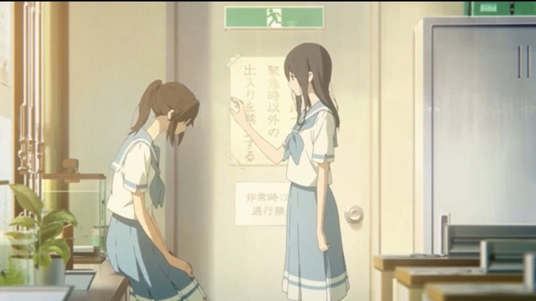 Tsun On Twitter リズと青い鳥の音楽室と生物学室は校舎の形からして鏡像になっている 希美がフルートの反射光でみぞれと戯れたのはそのあらわれの一つ そして鏡とは実は左右ではなく前後が入れ替わる つまり生物学室のルールでは前を行くのは みぞれになる リズと