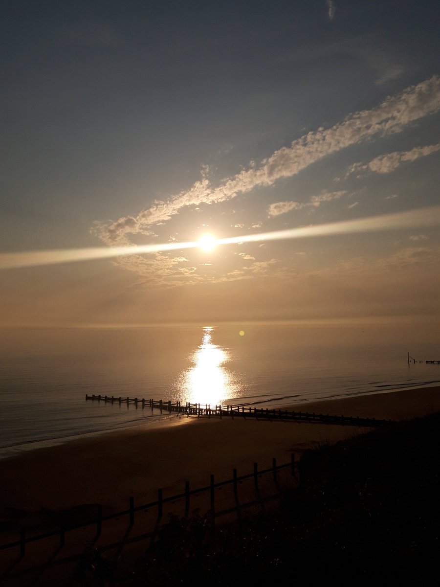 SJ Underwood Builder @Happisburgh tweet media