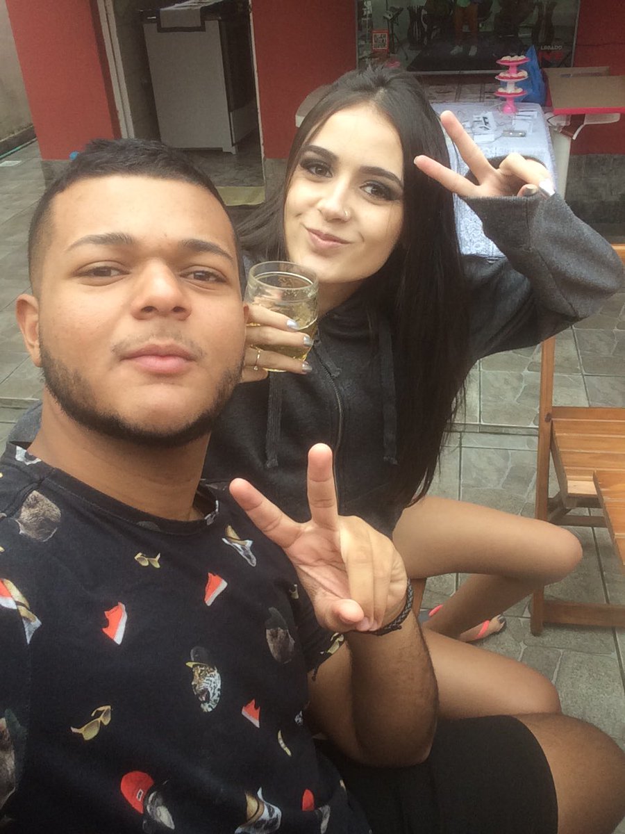 bielmendoncac's tweet photo. Da parabéns pra braba aeee rapaziada #LiveLegado #LIVELEGADO https://t.co/SPgTMM7gW6