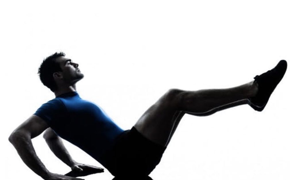 【コロナ対策自宅トレーニング】
⚠️腹筋編⚠️

①プランク　
30秒✖️3セット

②クランチ　
10回✖️3セット

③バイシクルクランチ
10✖️3

④ニートゥチェスト
10✖️3

《コツ》
①どのトレーニングも常お腹に
刺激ぐ来るように意識すること。

②最初は回数より刺激意識。