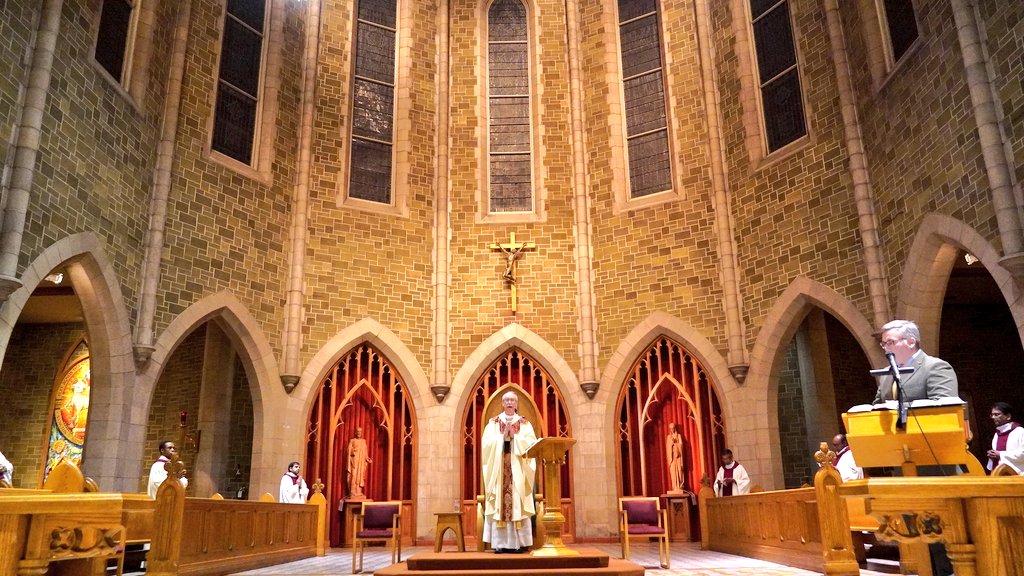 archedmonton's tweet photo. He is risen! Alleluia! Alleluia! Have a blessed Easter. #yeg #archedmonton https://t.co/9nYsYpiUF1