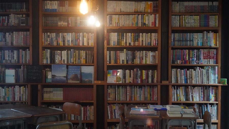 ビデオチャットの背景画像を配布している図書館 やわらか図書館学