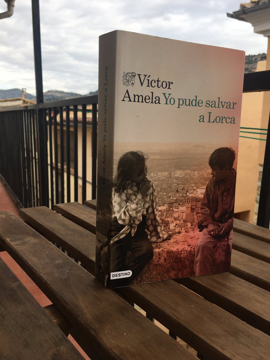 anabel_ejarque's tweet photo. Lectures boniques en estos dies difícils. Enhorabona i gràcies @amelanovela #YoPudeSalvarALorca. https://t.co/5ghVdAoWqg