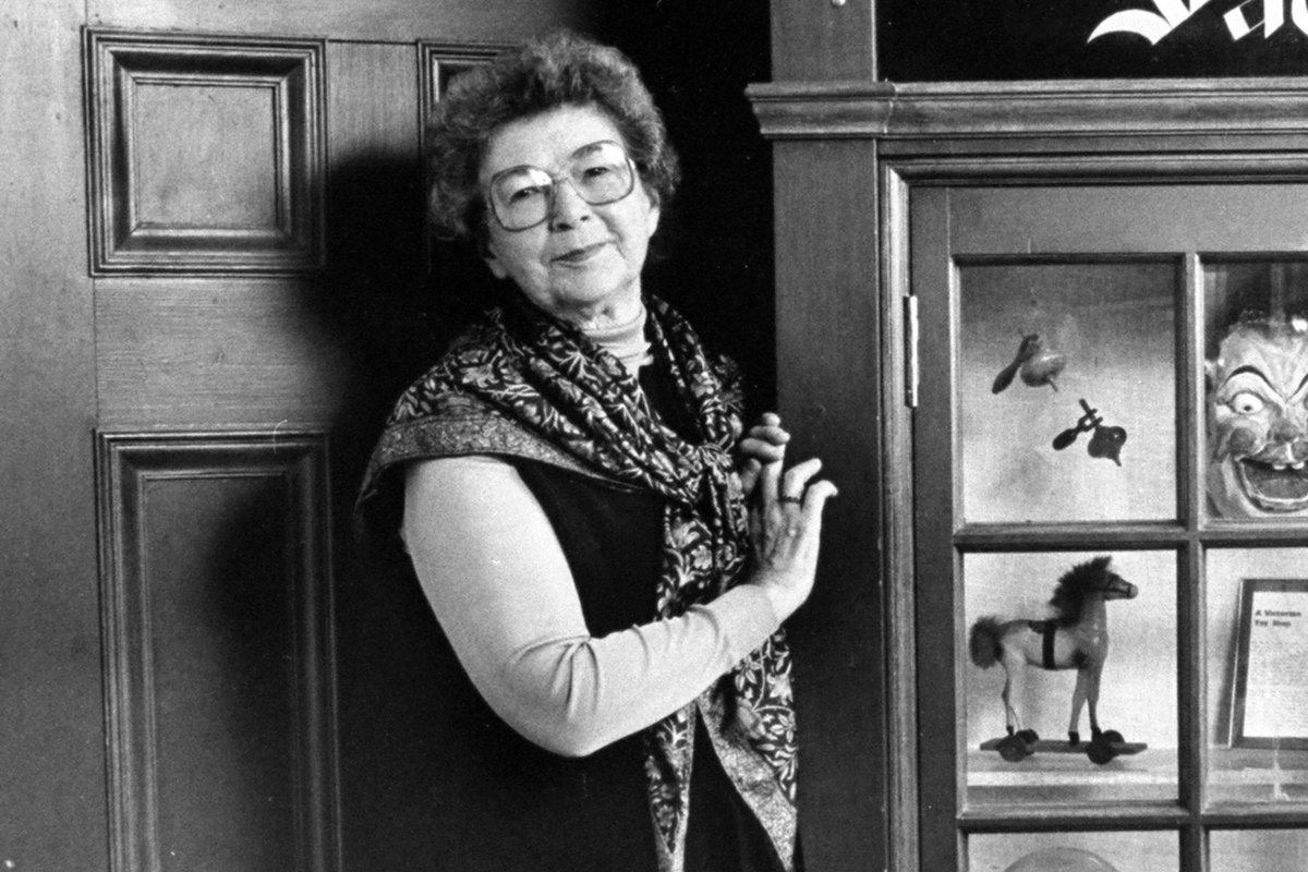 PWKidsBookshelf's tweet photo. A very happy birthday to beloved children's book author Beverly Cleary, who turns 104 today | @people https://t.co/B642zm7Oot https://t.co/dD1W230wHx