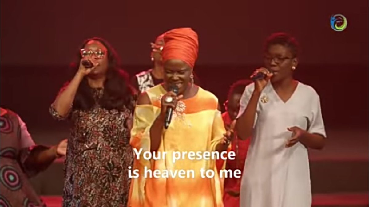 adudamie's tweet photo. @thesolaallyson 

Love the worship, couldn't sleep and was checking for worship songs and storm on this and slept off when I was listening to it https://t.co/USXCUm828d