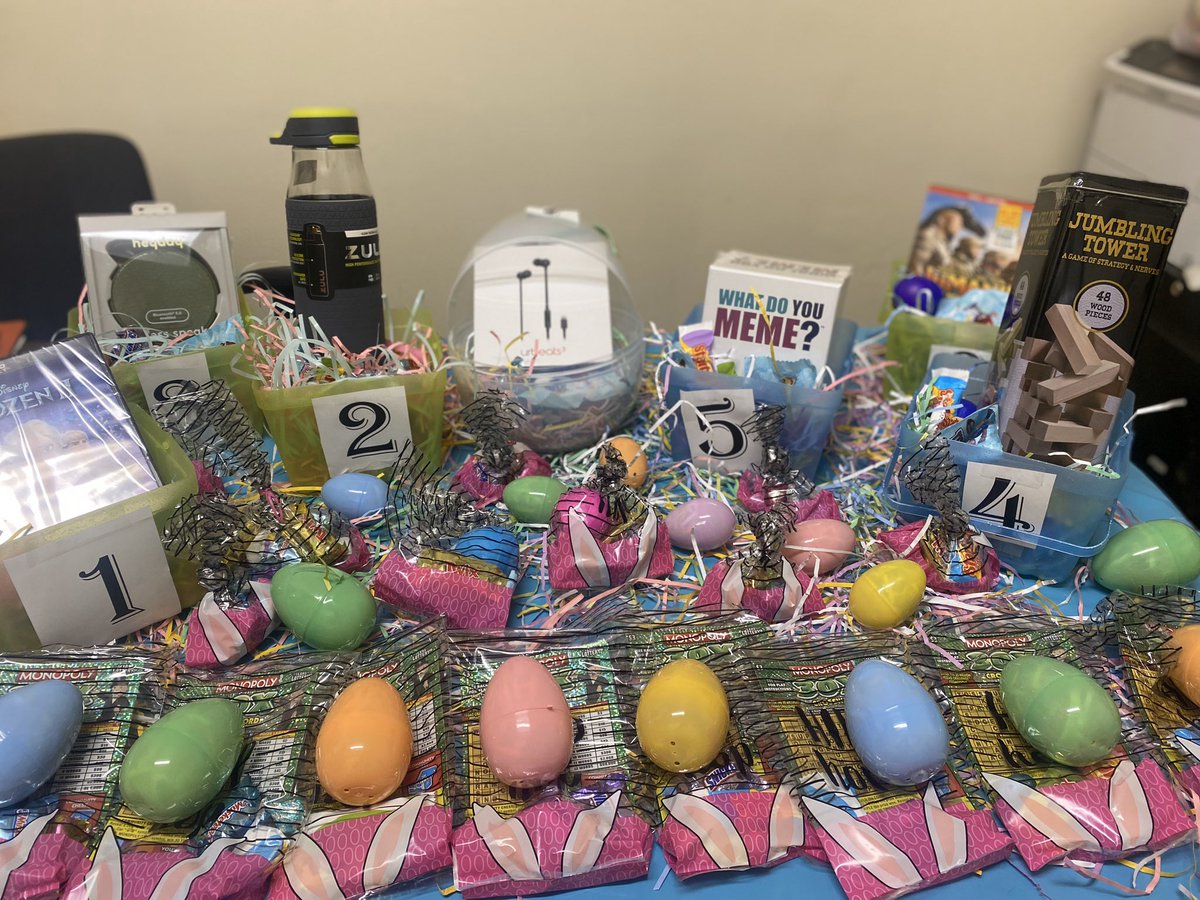 jessicaaleonn's tweet photo. GOOD MORNING #THD0580 ASSOCIATES ☀️ hope everyone is ready for our easter egg hunt today!! good luck to everyone &amp; #HappyEaster 🐰🐣💛🧡💚💜💖 https://t.co/1aGxm7iliG