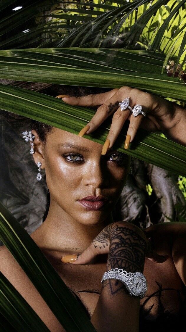Now, back to the Chopard collaboration.The collection is inspired by Rihanna's home island of Barbados and includes colors indicative of the gardens and foliage there, as well as of the vibrant spirit of Carnival.