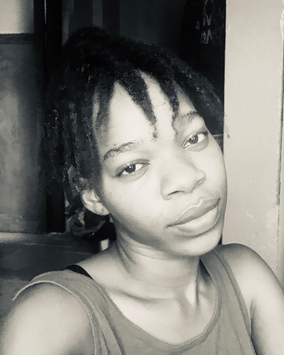 aux_lima's tweet photo. ~
I'll walk the wire
But I’m not in the mood. 😏
~
Oh part time love, you come in every shade of blue.
#navy #5monthslocked #locs #mrjacobbanks #parttimelove https://t.co/e2nIpZeCos
