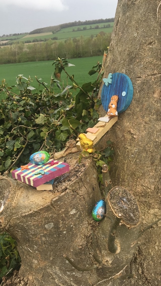 Sammy_CMDKIT's tweet photo. Easter hunt #Easter2020 looks like the bunny invited his fairy friends💗 https://t.co/GibXp7OAQJ