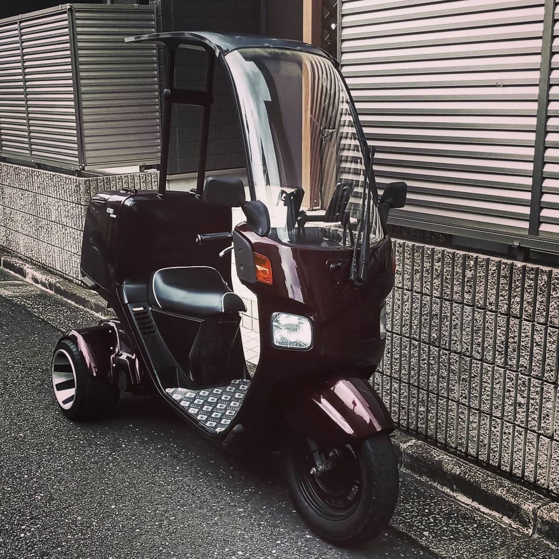 ジャイロカスタム ジャイロカスタム