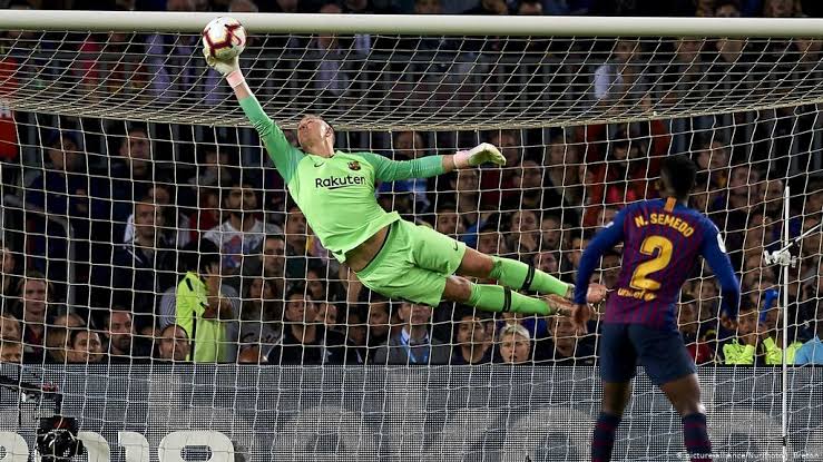 THE BETTER GOALKEEPER? - Petr Cech - Jan Oblak- David De Gea - Marc Andre Ter-Stegen