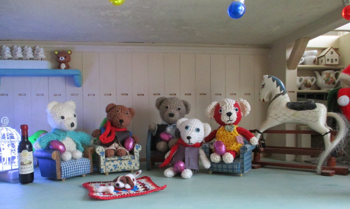 the fuzzies, the popps and other bears *waves* tweet media