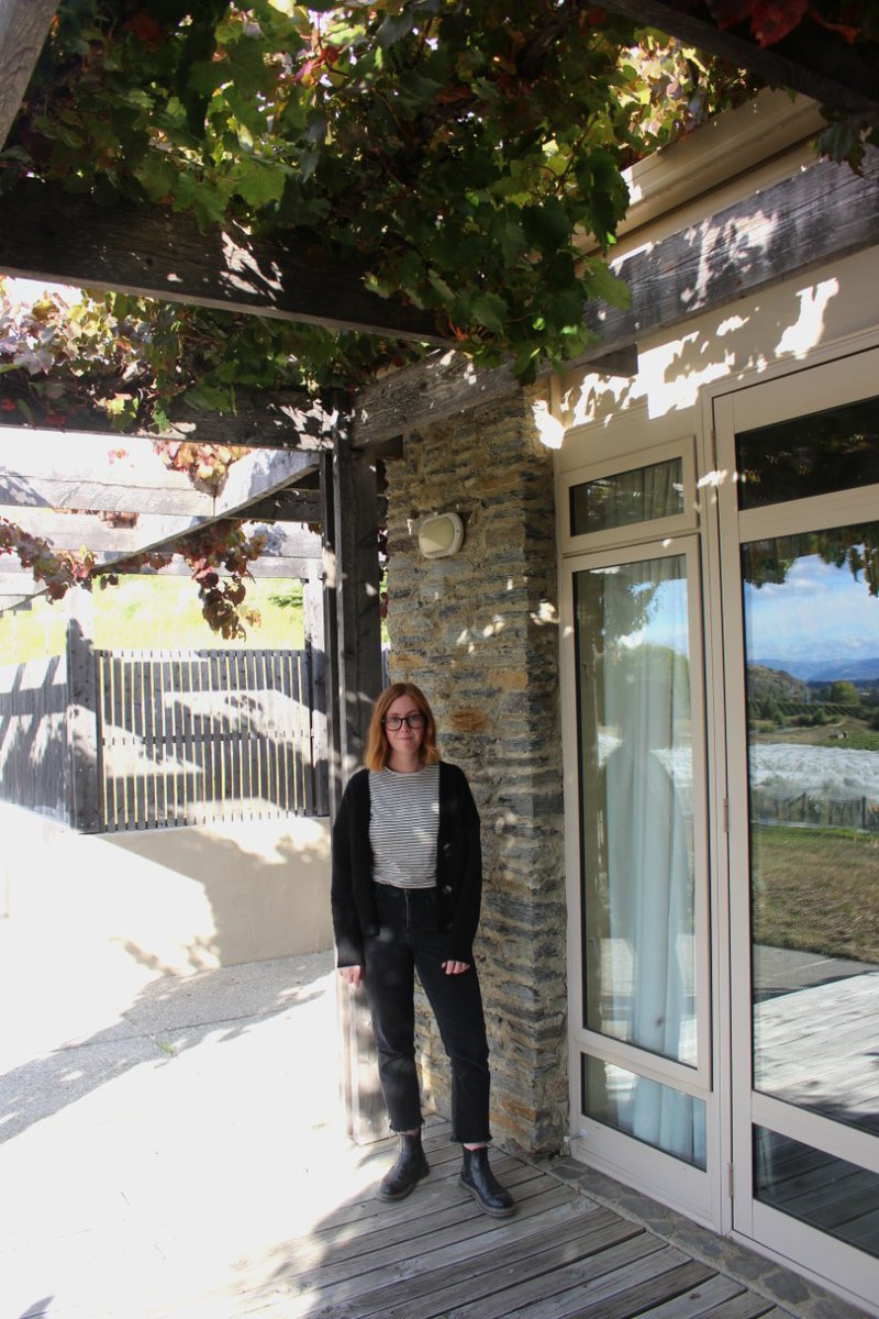 I've had the same capsule wardrobe for 14 months and I miss my old clothes. Here's an ode to my former wardrobe ow.ly/IBEN50zbRuQ #fbloggers #ootd #wiwt #ecobloggers #capsulewardrobe <a href="/theclique_uk/">#theclqrt for retweets</a> <a href="/BloggingBed/">Blogging In Bed</a> #fashion