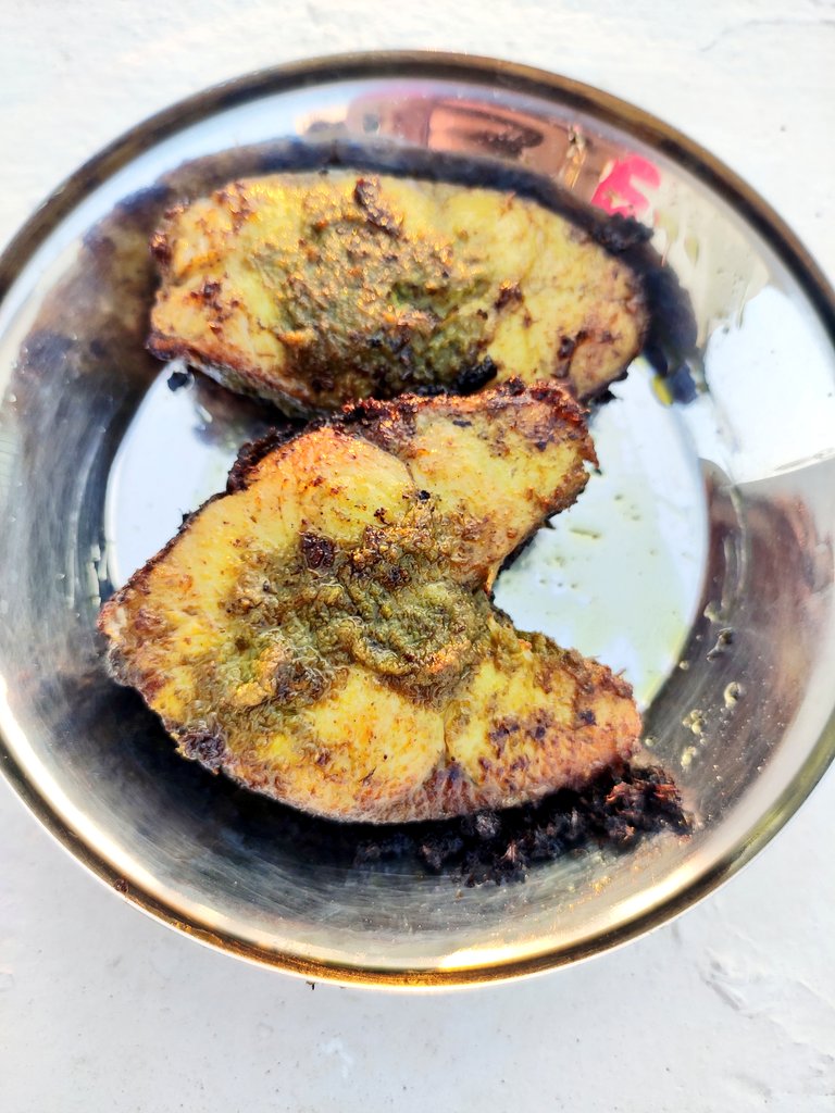 I was feeling hungry... Yet again  or maybe it was just the fish calling out to me from the freezer "eat me, eat me"Anyway I ended up making a quick fish fry using the dhaniya chutney as marinade for my evening sunset snack  #jogacooks