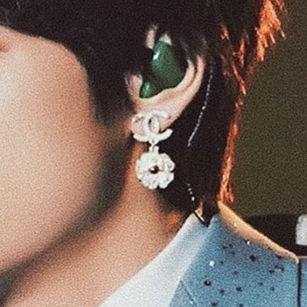 taehyung earrings — an appreciation thread
