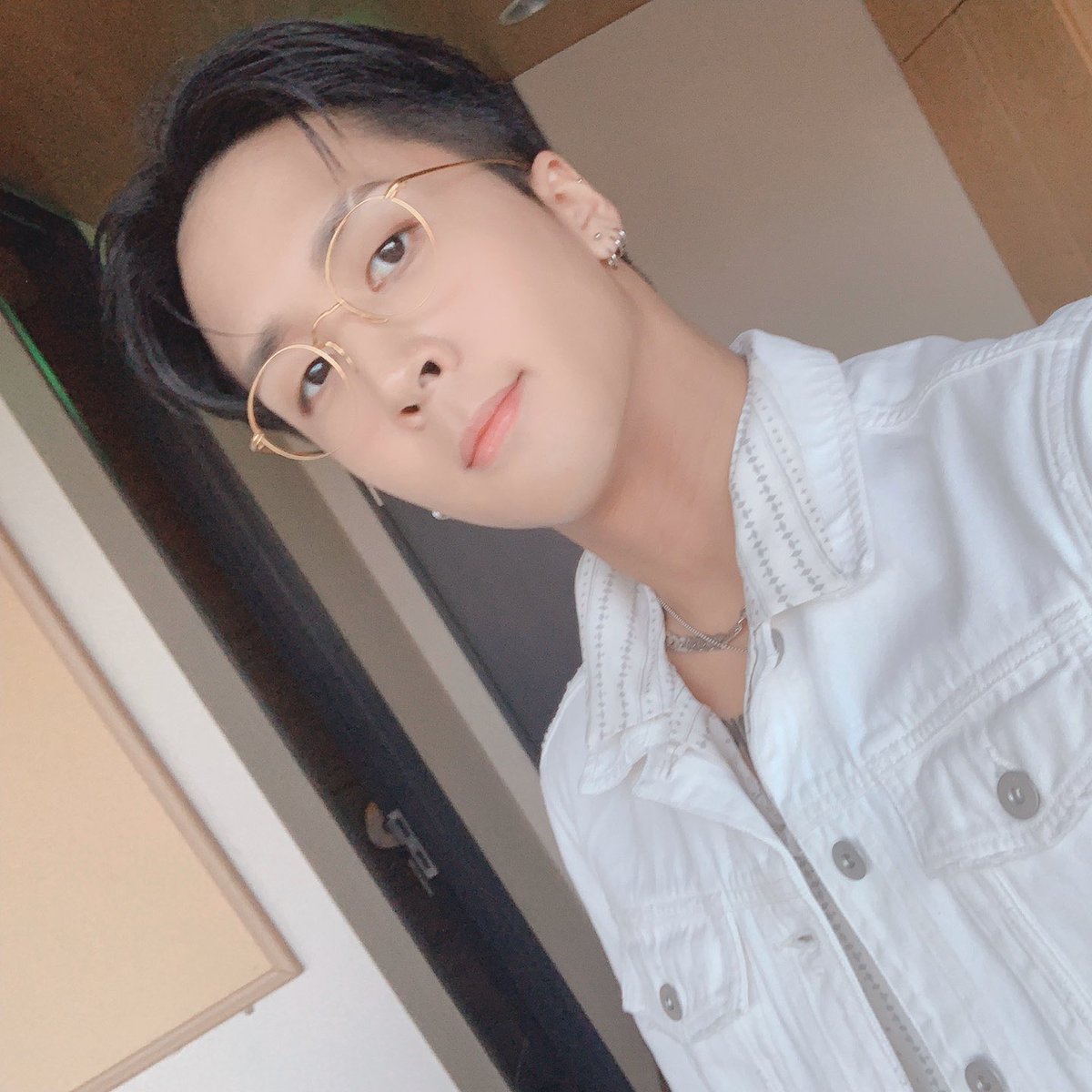 GROOVL1N_GTCK's tweet photo. [#RAVI]
잠시 후, PM 10시40분!
#MBC #구해줘홈즈 📺
#라비 와 함께 만나요!
본방사수! 🤘 https://t.co/Mon2XGiII5
