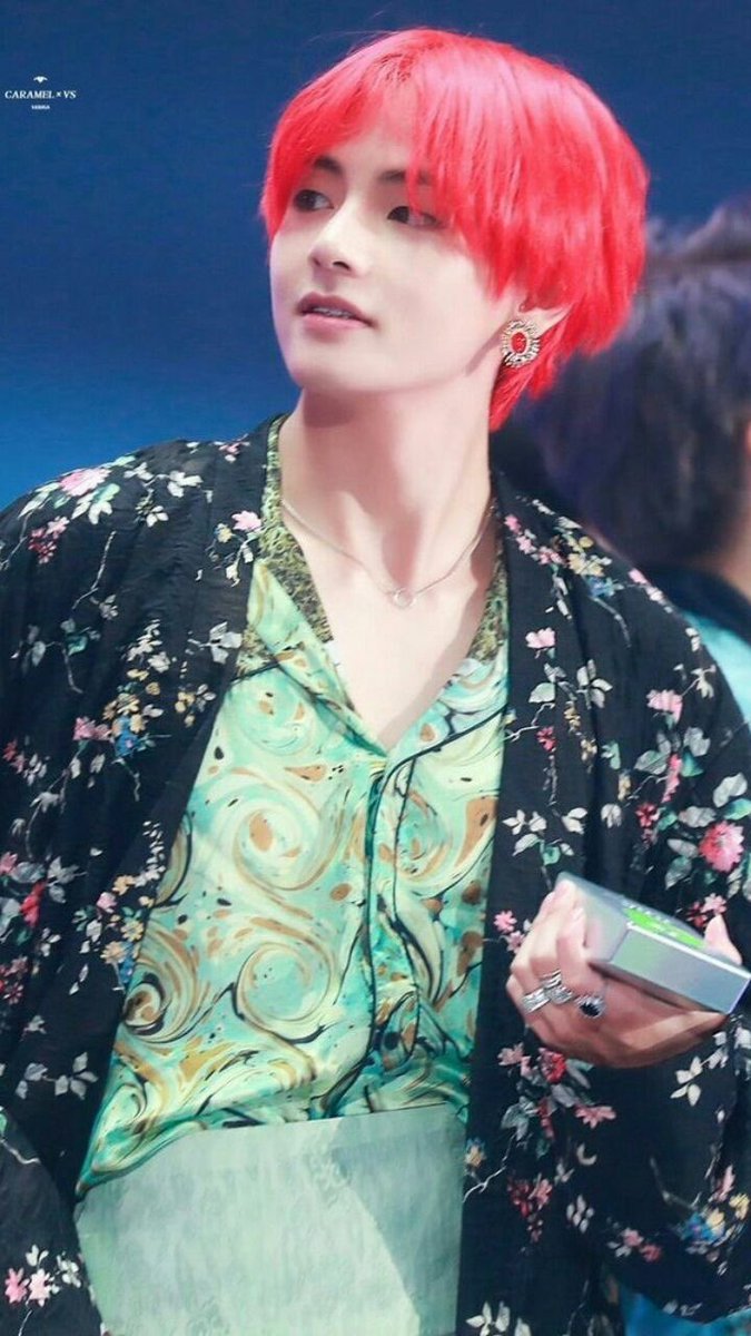 Red haired Taehyung; an important thread