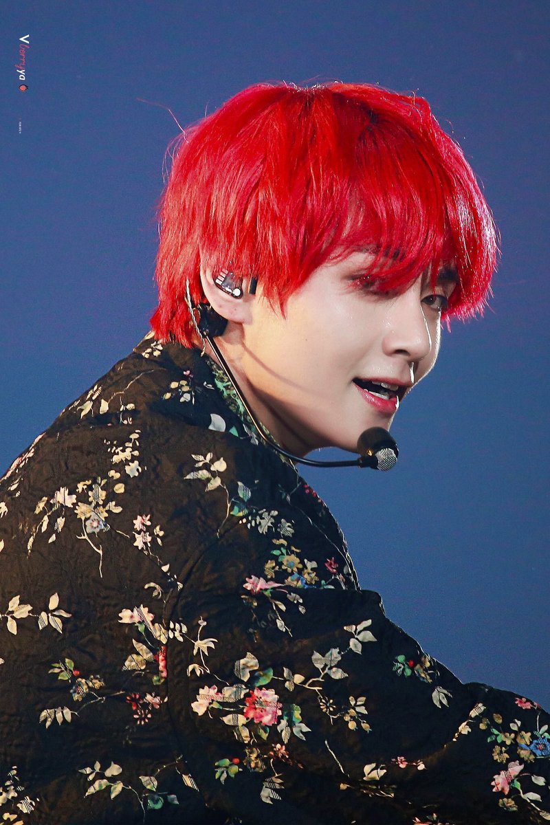 Red haired Taehyung; an important thread