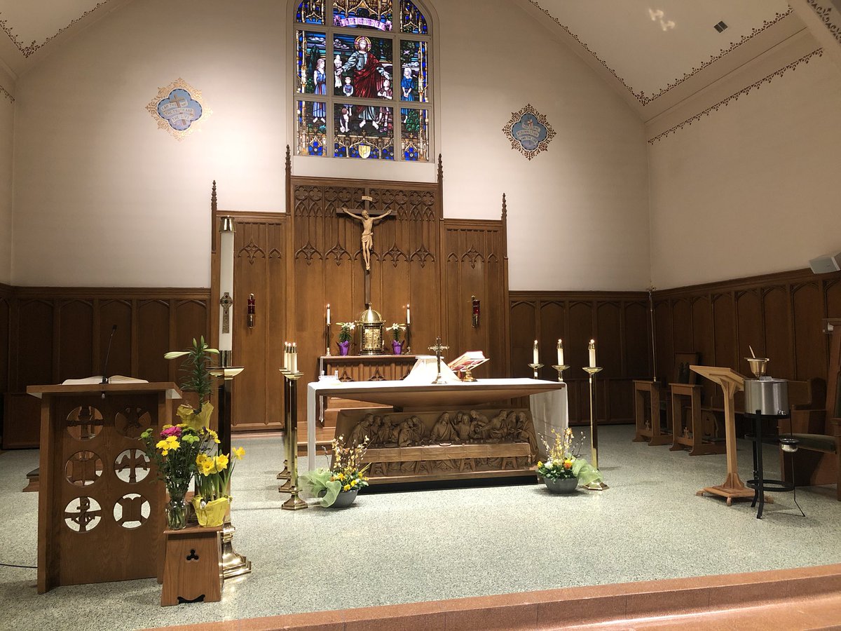 BradleyTMarkus's tweet photo. Happy #Easter2020! I know the church is empty, but it just doesn’t feel like it today. Mass will be up before noon. Let us rejoice, HE IS RISEN!!! @cdnmartyrshamil @maccatholics @MACSA_ https://t.co/aH5hMioYOA