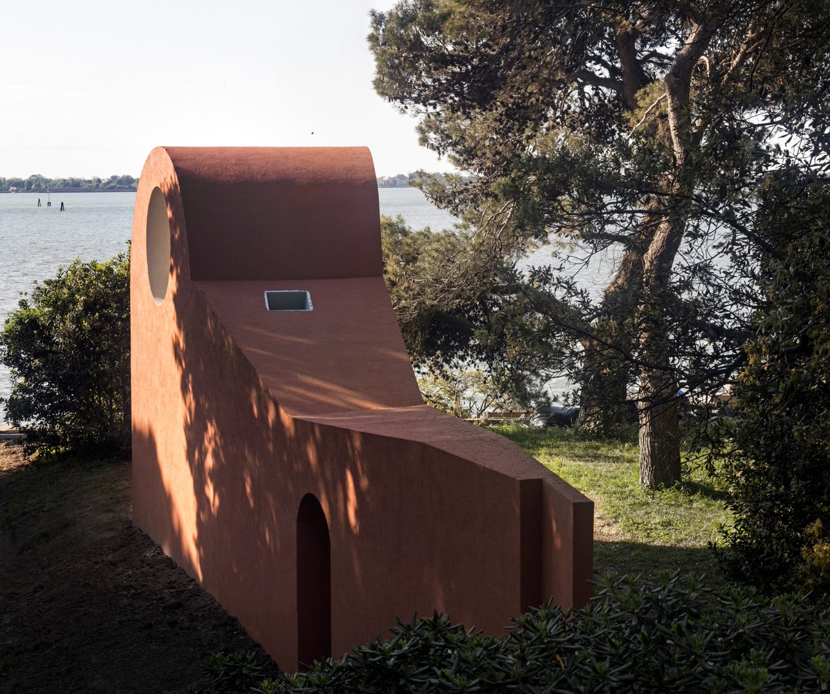 la_Biennale's tweet photo. #HappyEaster with the #VaticanChapels created for the #HolySeePavilion on the occasion of the #BiennaleArchitettura2018!
#BiennaleArchivio #BiennaleMemories
📷 #AndrewBerman, #FrancescoCellini, #JavierCorvalán, #FloresYPrats (@FloresyPrats) https://t.co/i7CLNzn5cY